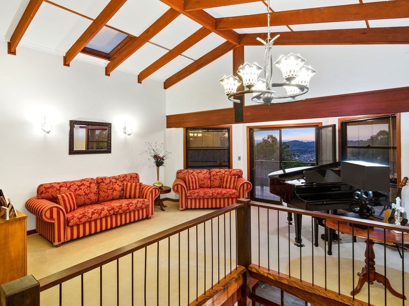 63 Doubleview Drive, Elanora QLD 4221