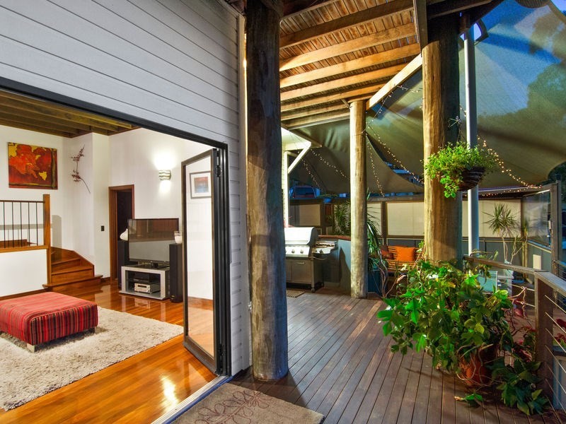 63 Doubleview Drive, Elanora QLD 4221