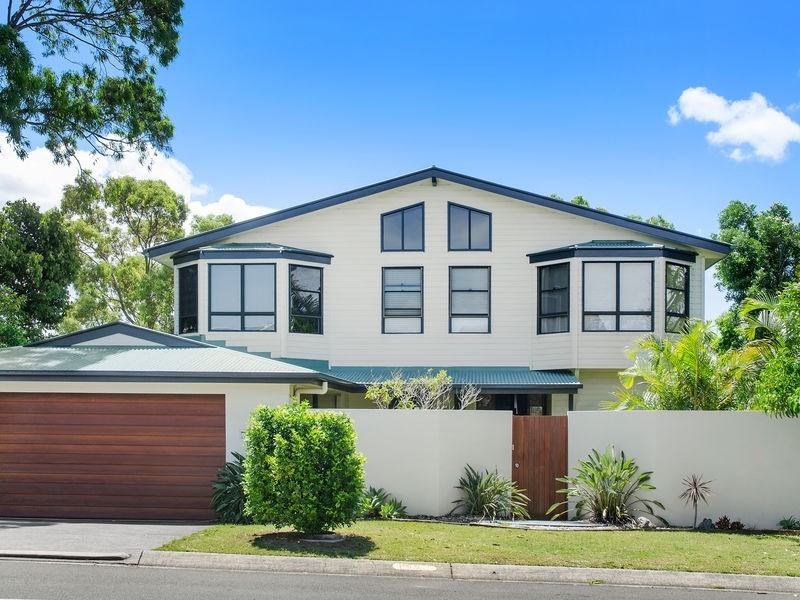 63 Doubleview Drive, Elanora QLD 4221