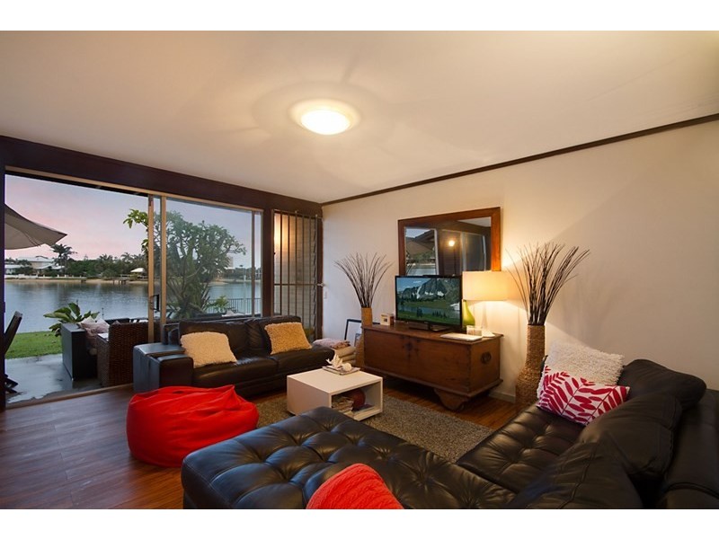 96 Mallawa Drive, Palm Beach QLD 4221