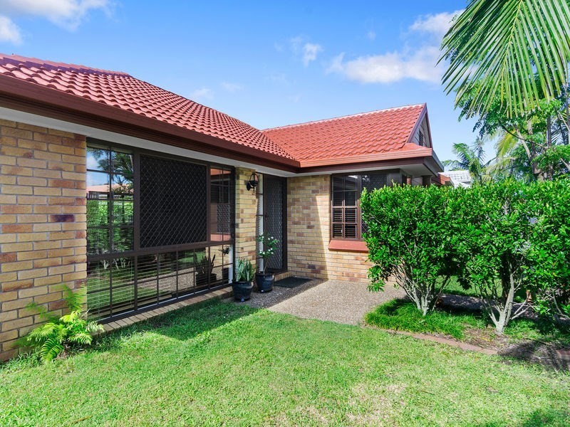18 Waterdown Drive, Elanora QLD 4221