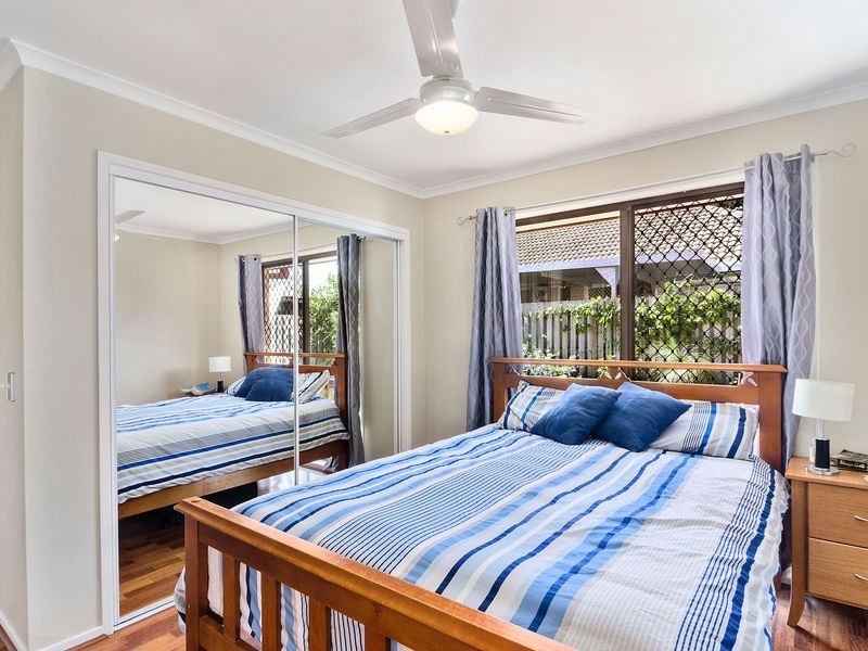 18 Waterdown Drive, Elanora QLD 4221