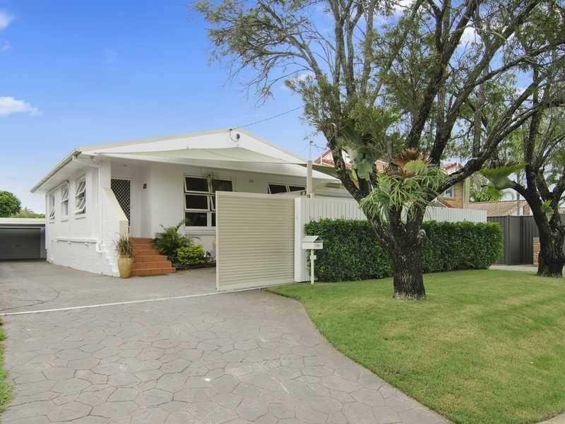 22 First Avenue, Palm Beach QLD 4221