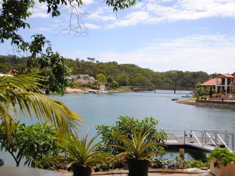 11 Kingfish Court, Palm Beach QLD 4221