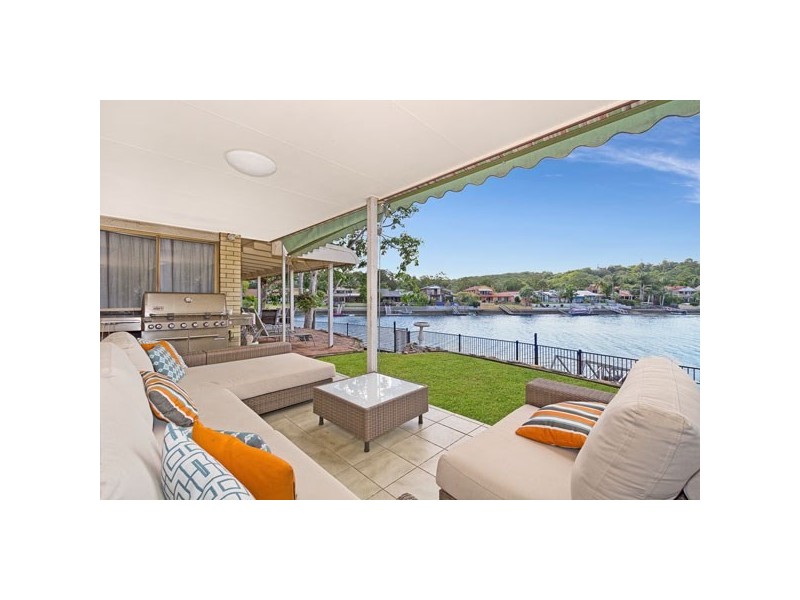 11 Kingfish Court, Palm Beach QLD 4221
