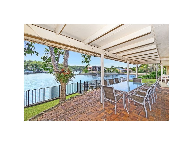 11 Kingfish Court, Palm Beach QLD 4221