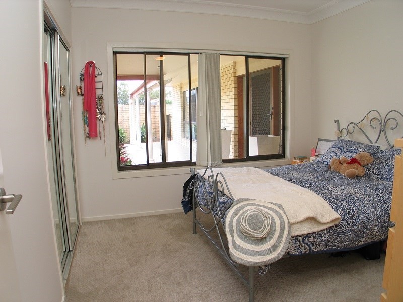 11 Kingfish Court, Palm Beach QLD 4221
