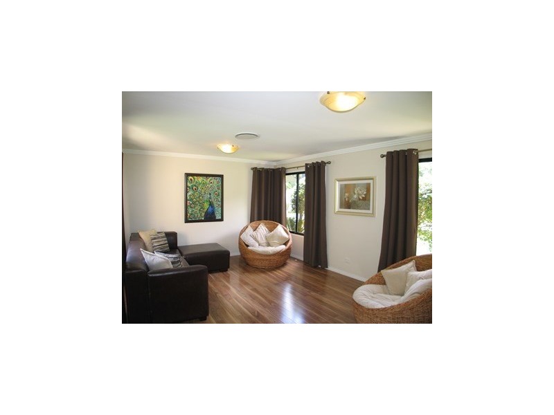 18 Breynia Court, Elanora QLD 4221