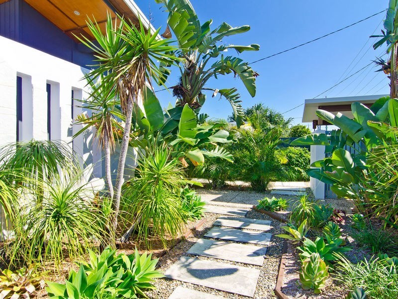 30 Townson Avenue, Palm Beach QLD 4221