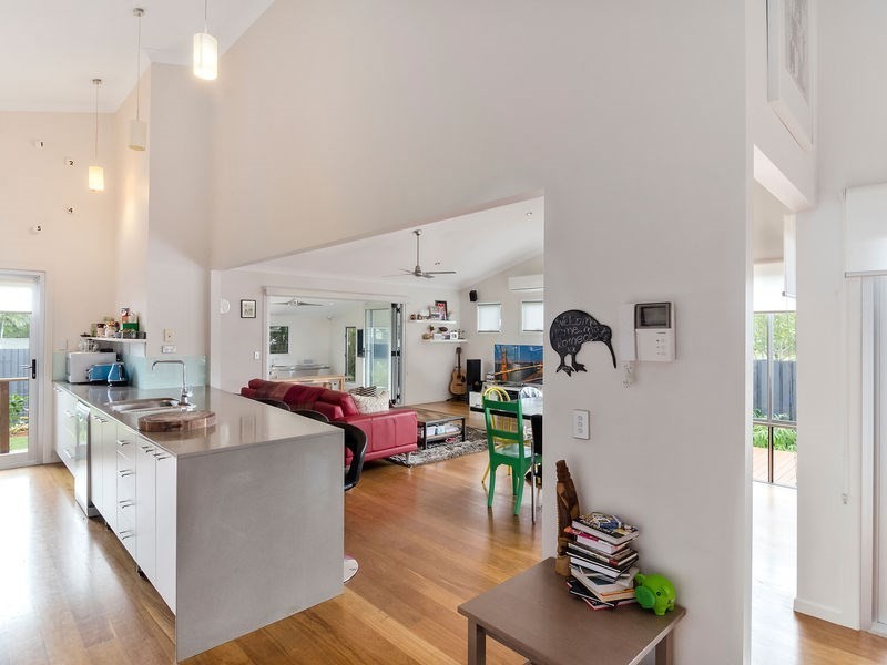 30 Townson Avenue, Palm Beach QLD 4221