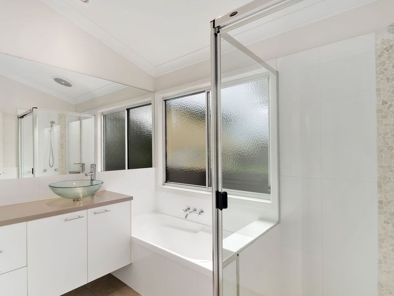 30 Townson Avenue, Palm Beach QLD 4221