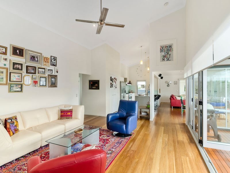 30 Townson Avenue, Palm Beach QLD 4221