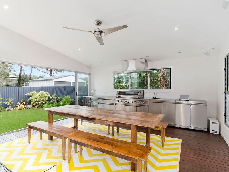 30 Townson Avenue, Palm Beach QLD 4221