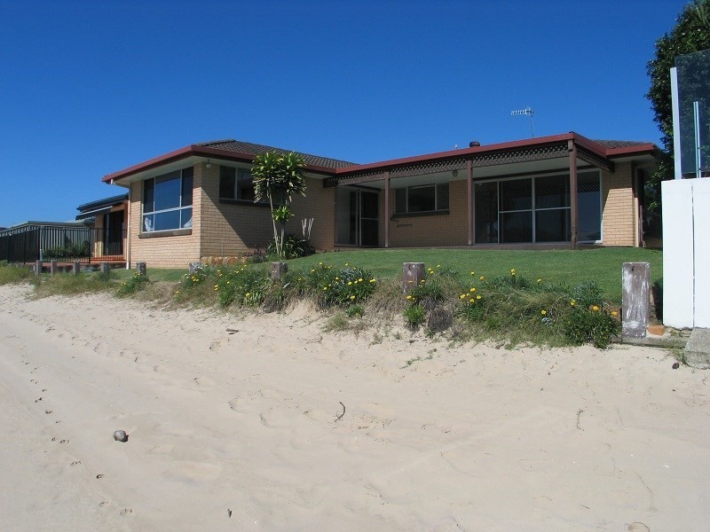 198 Mallawa Drive, Palm Beach QLD 4221
