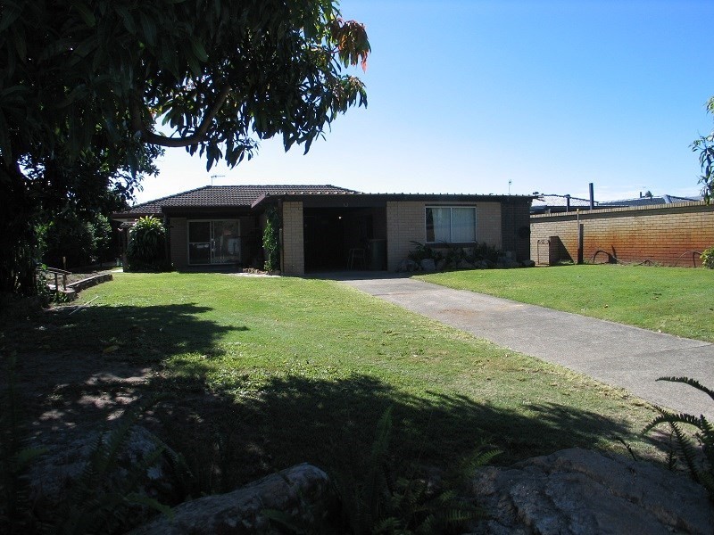 198 Mallawa Drive, Palm Beach QLD 4221