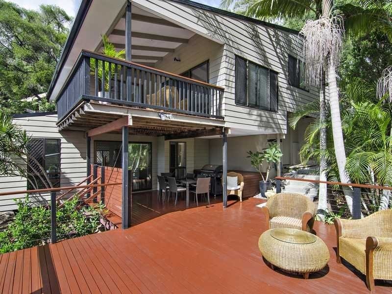 22 Hoffschildt Drive, Currumbin Waters QLD 4223