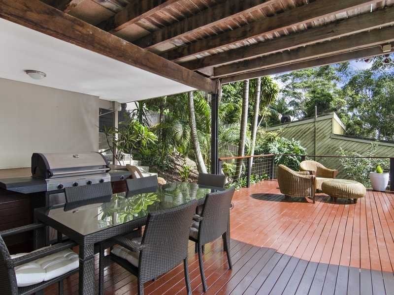 22 Hoffschildt Drive, Currumbin Waters QLD 4223