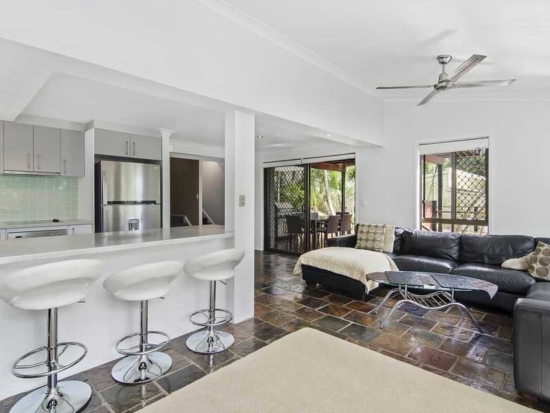 22 Hoffschildt Drive, Currumbin Waters QLD 4223