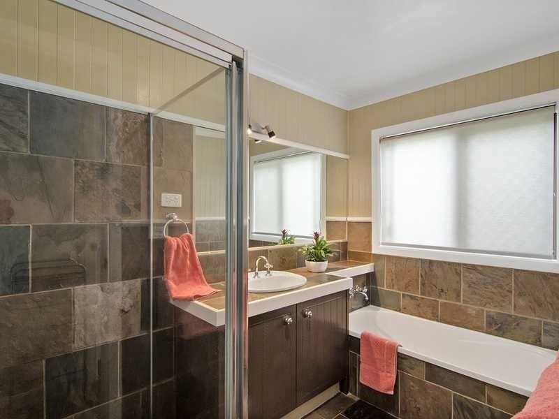 22 Hoffschildt Drive, Currumbin Waters QLD 4223