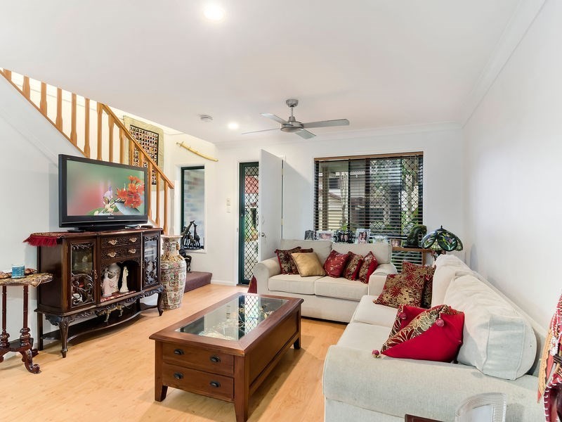 2/3 Karri Court, Burleigh Heads QLD 4220