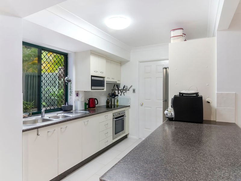 2/3 Karri Court, Burleigh Heads QLD 4220