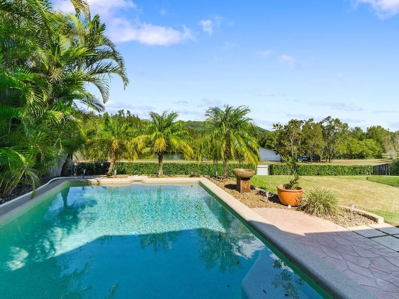 7 Northlakes Drive, Elanora QLD 4221