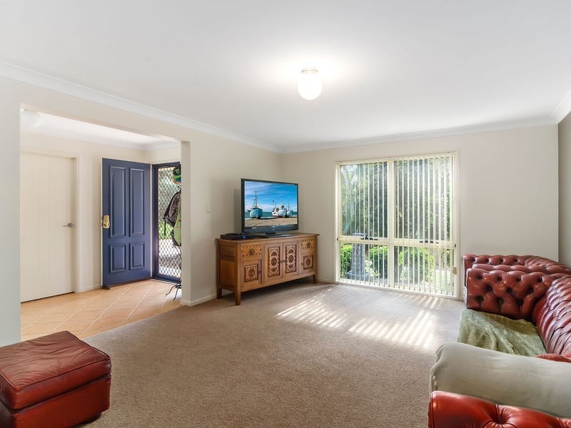 7 Northlakes Drive, Elanora QLD 4221