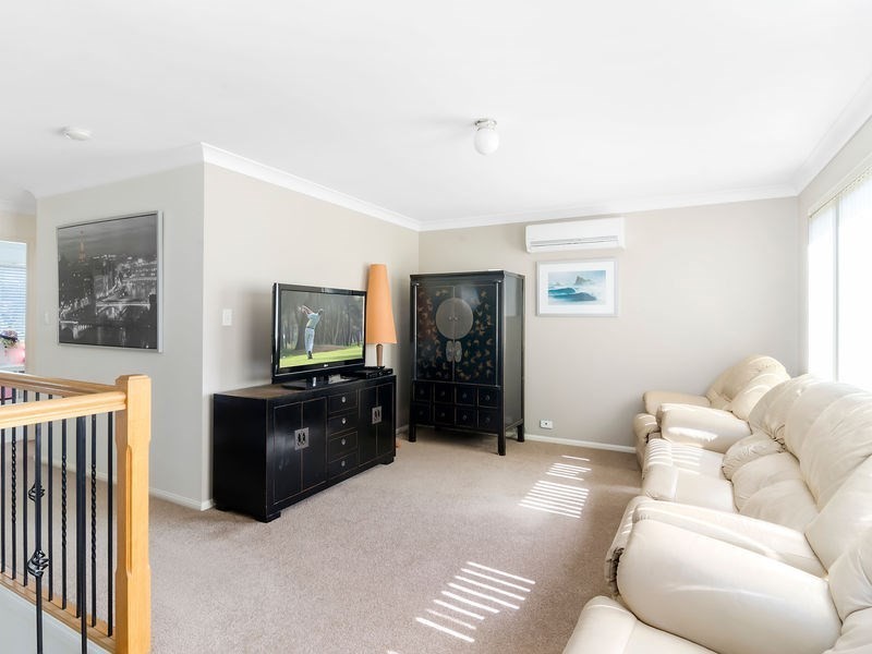 7 Northlakes Drive, Elanora QLD 4221