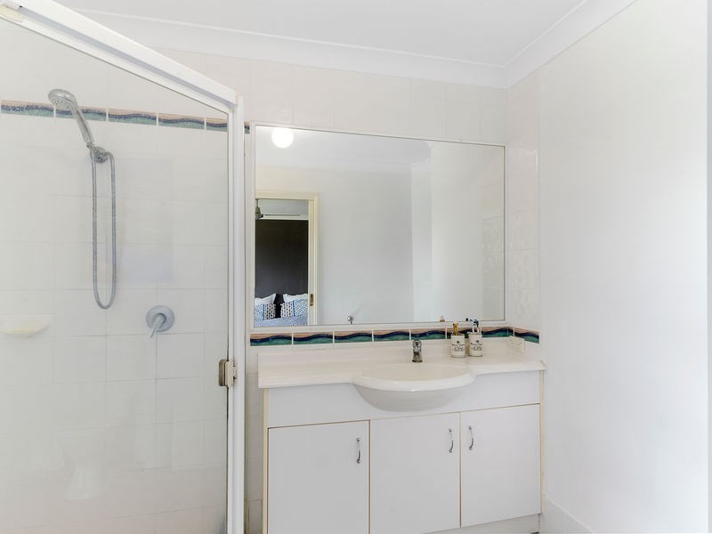 7 Northlakes Drive, Elanora QLD 4221