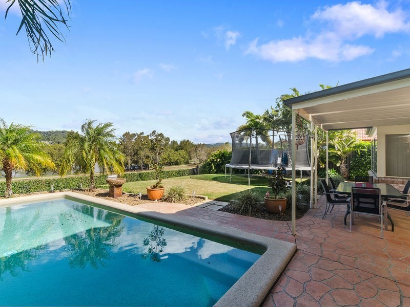 7 Northlakes Drive, Elanora QLD 4221