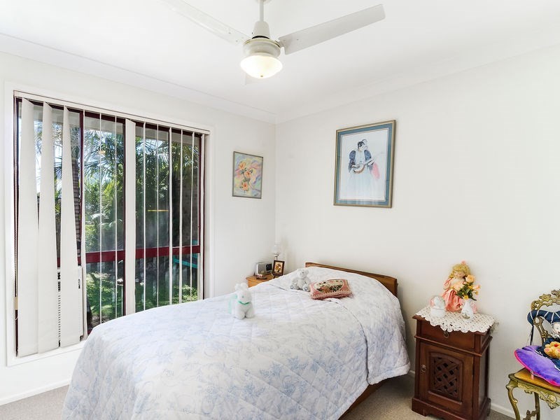 93 Saffron Street, Elanora QLD 4221