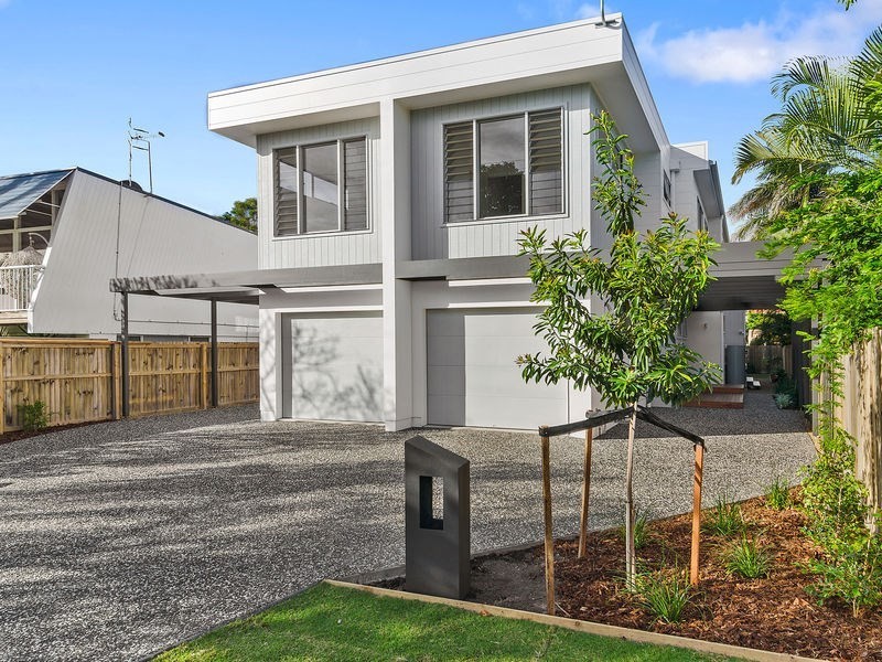 2/113 Leyte Avenue, Palm Beach QLD 4221