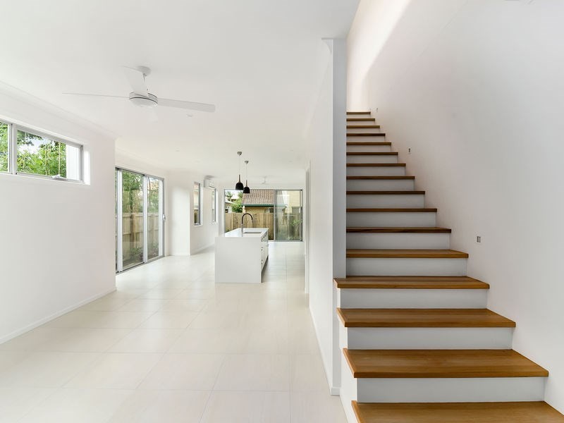 2/113 Leyte Avenue, Palm Beach QLD 4221