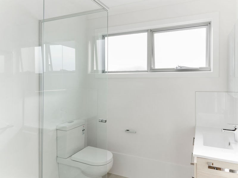 2/113 Leyte Avenue, Palm Beach QLD 4221