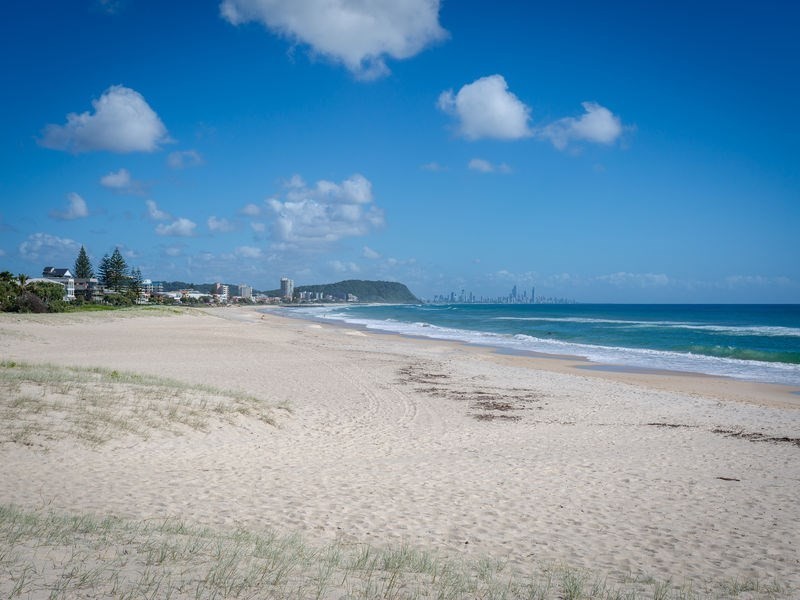 2/113 Leyte Avenue, Palm Beach QLD 4221