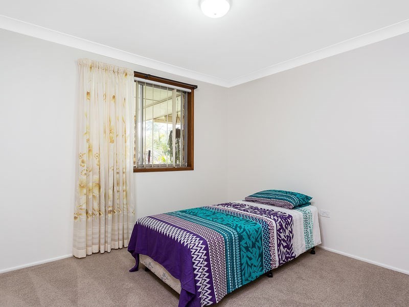 35 Colvillea Court, Palm Beach QLD 4221