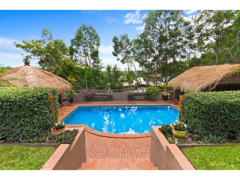 21 Forest Drive, Elanora QLD 4221