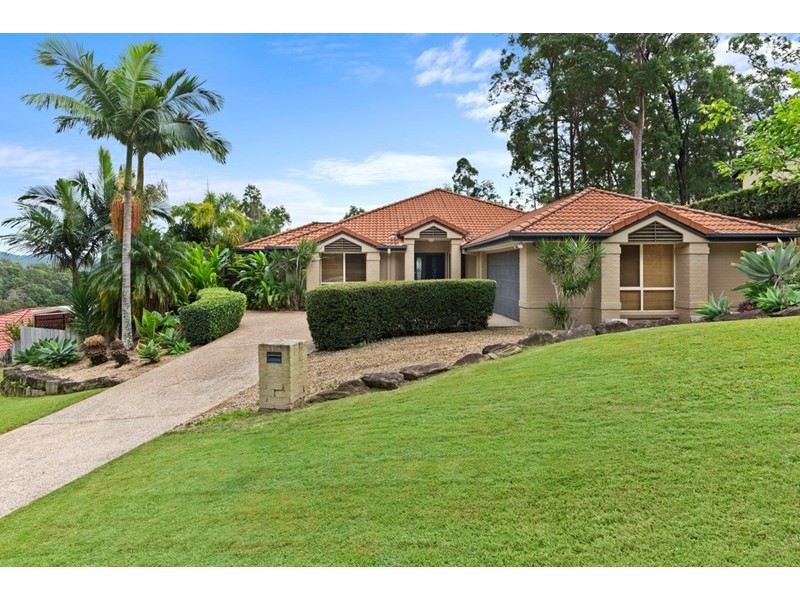 21 Forest Drive, Elanora QLD 4221