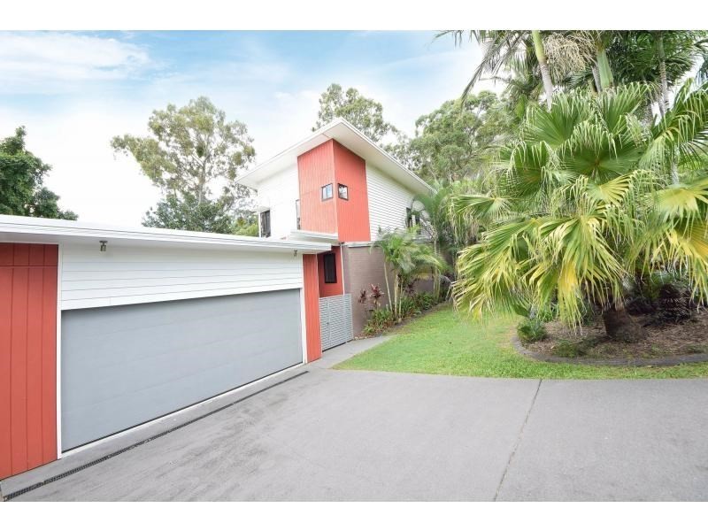 3 Buckingham Way, Elanora QLD 4221