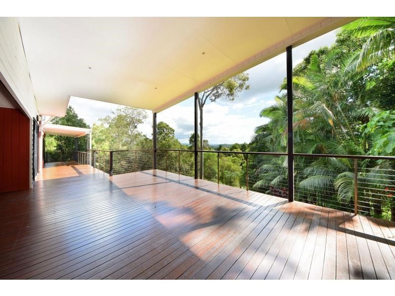 3 Buckingham Way, Elanora QLD 4221