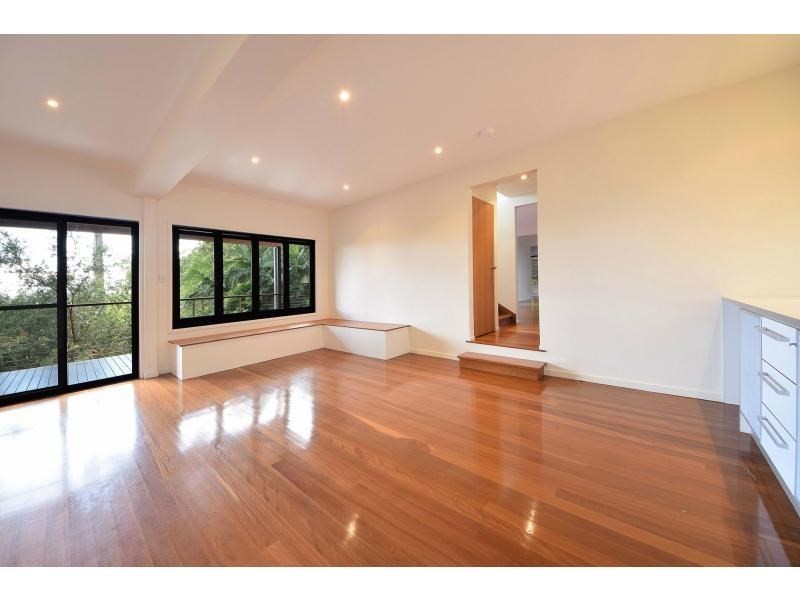 3 Buckingham Way, Elanora QLD 4221