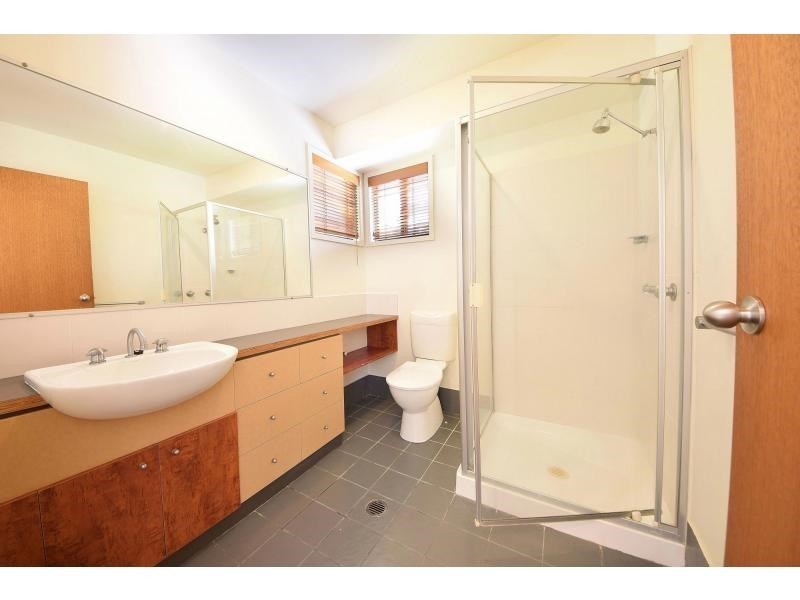 3 Buckingham Way, Elanora QLD 4221