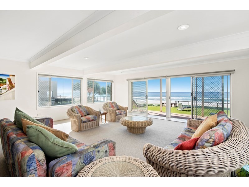 83 Jefferson Lane, Palm Beach QLD 4221