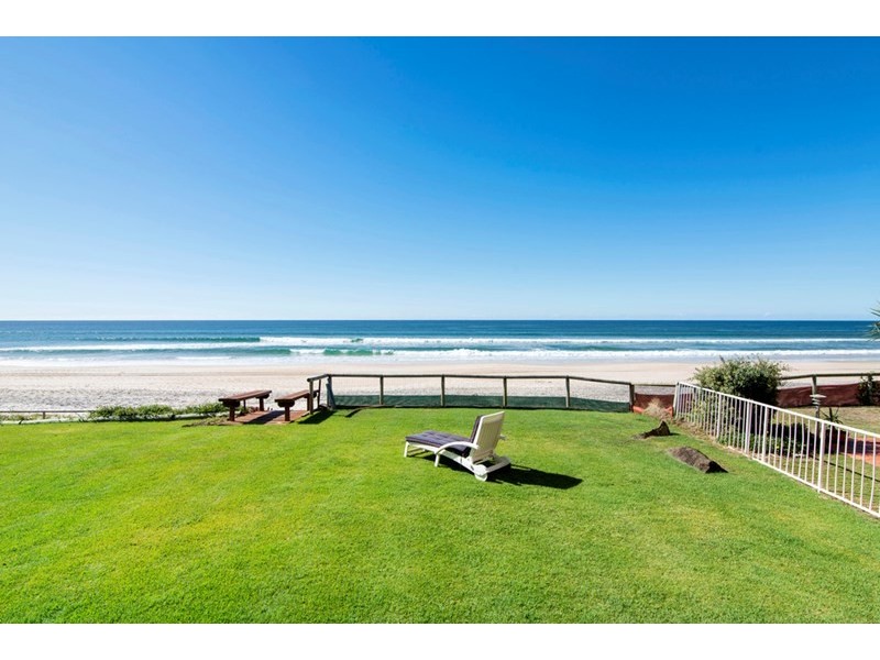 83 Jefferson Lane, Palm Beach QLD 4221