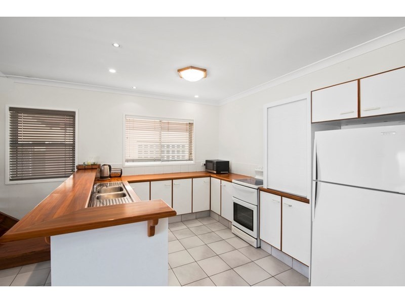 83 Jefferson Lane, Palm Beach QLD 4221