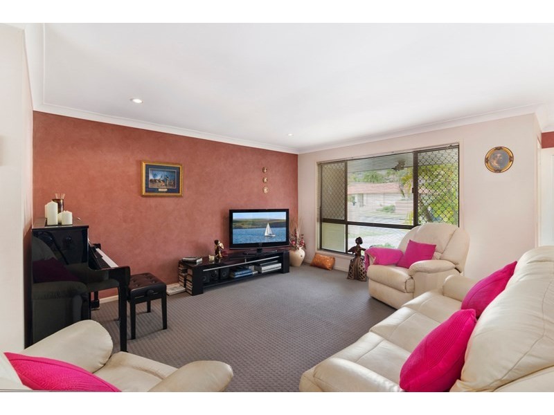 52 Bienvenue Drive, Currumbin Waters QLD 4223