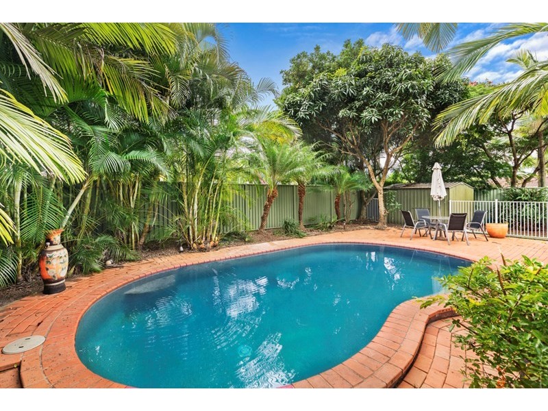 52 Bienvenue Drive, Currumbin Waters QLD 4223