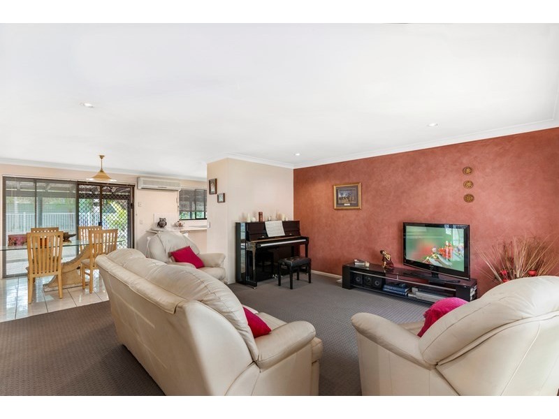 52 Bienvenue Drive, Currumbin Waters QLD 4223