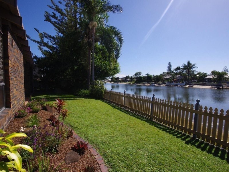 244 Mallawa Drive, Palm Beach QLD 4221