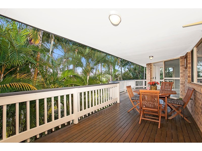 42 Hoffschildt Drive, Currumbin Waters QLD 4223